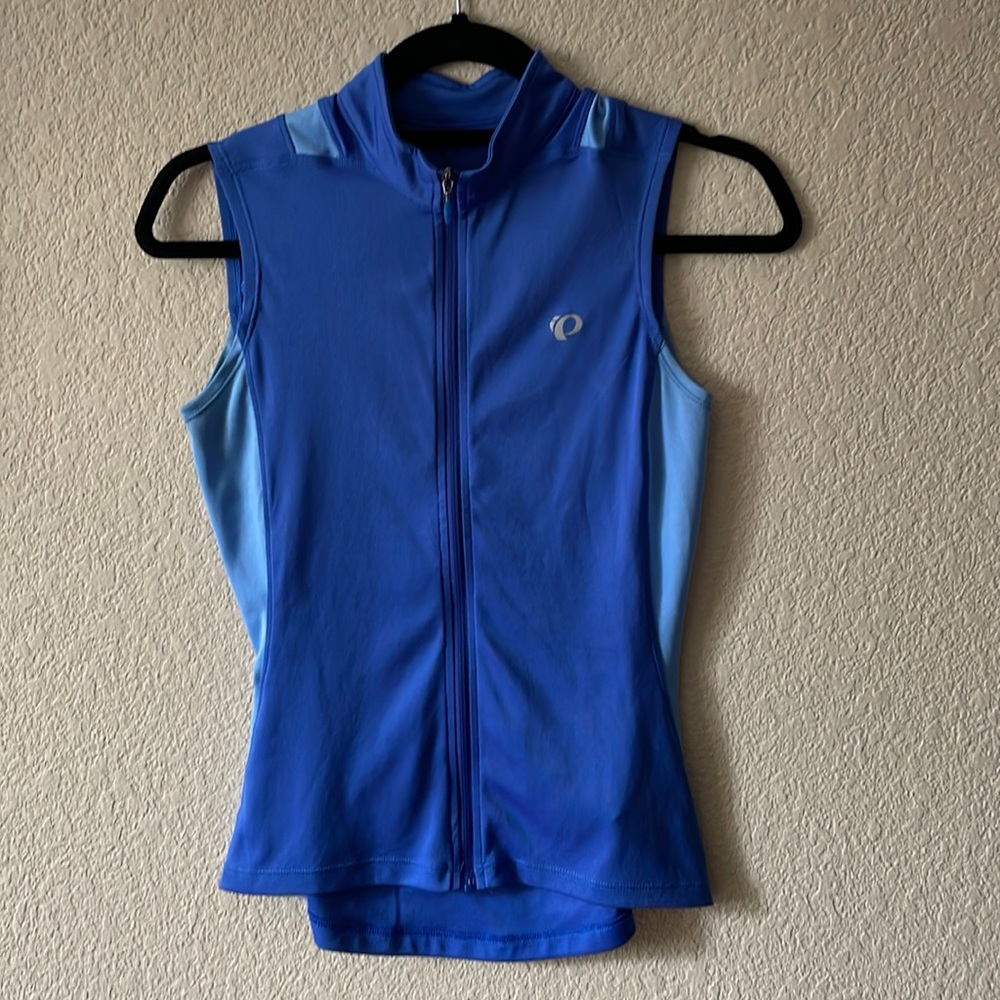 Pearl Izumi sleeveless jersey from Spring 2014 collection, small.
